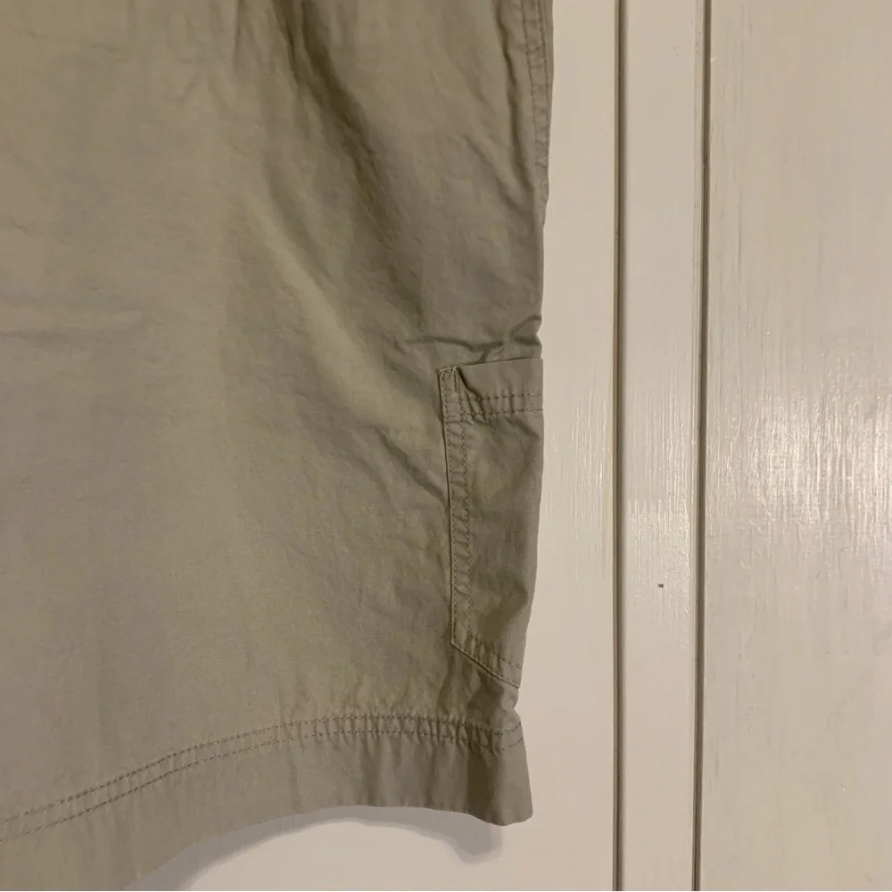 COLUMBIA Men's Cotton Sportsman Shorts waist 36 and length 9”